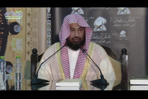 وَمَنْ أَظْلَمُ مِمَّن مَّنَعَ مَسَاجِدَ اللَّهِ 