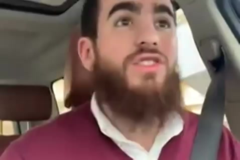 شاف واحد ميت فسرق الموبايل